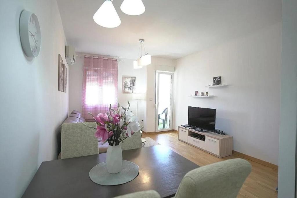 City Kvart Apartment - 2