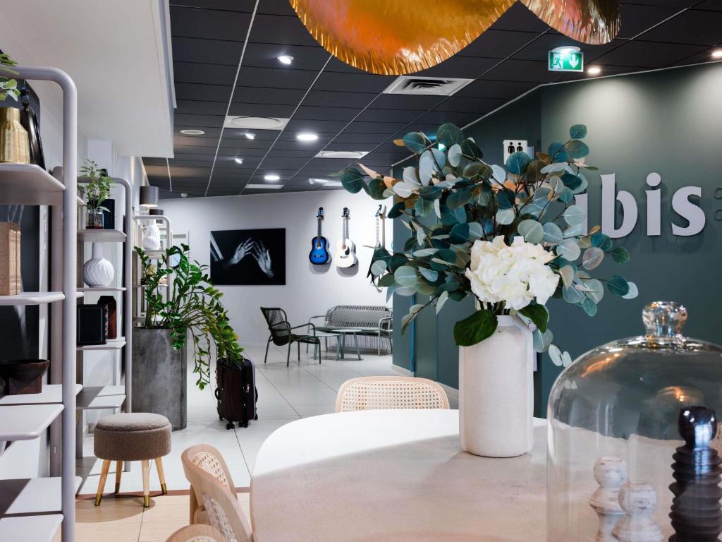 ibis Caen Centre - 5