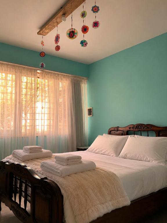 CASA MENDIOLA, encantadora casa con patio privado, y pileta en jardín cerca de la Laguna - 5