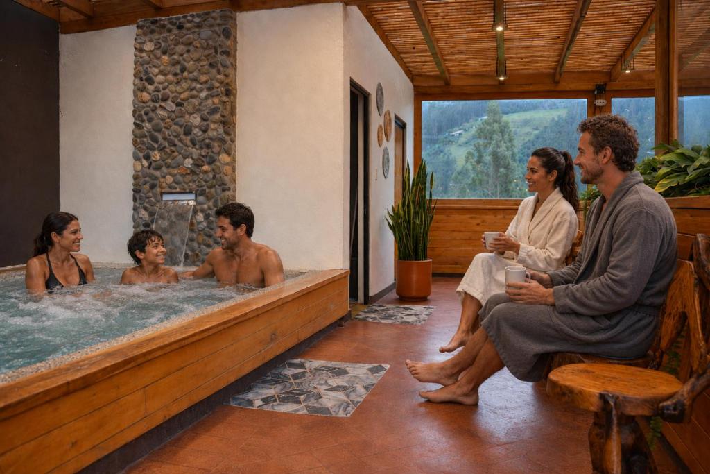 Vacaciones en Cuenca, quédate en Picota Cucho una encantadora quinta VIP con jacuzzi, turco, zona BBQ a 10km del centro de la ciudad - 20 huéspedes - 3 habitaciones - 2