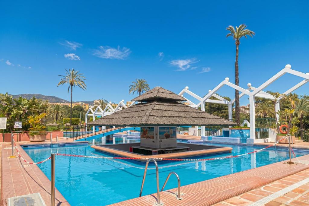 Benalbeach With Pools And Seaview - Happy Rentals - 2