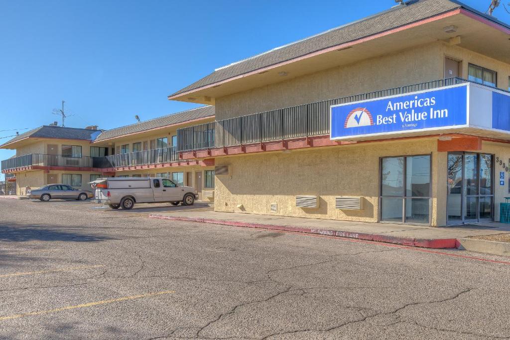 Americas Best Value Inn- Amarillo Airport/Grand Street Photo 26