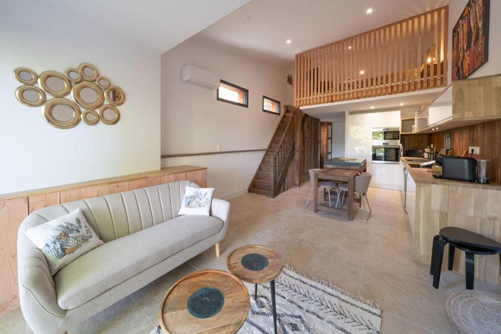 Bright house with spa and lake access - 3