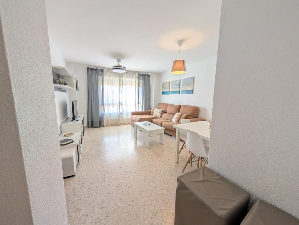 139 Livingtarifa Gonga House - 3