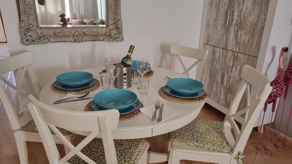 Frangipani - Apartment with Terrace & Shared Pool - 5
