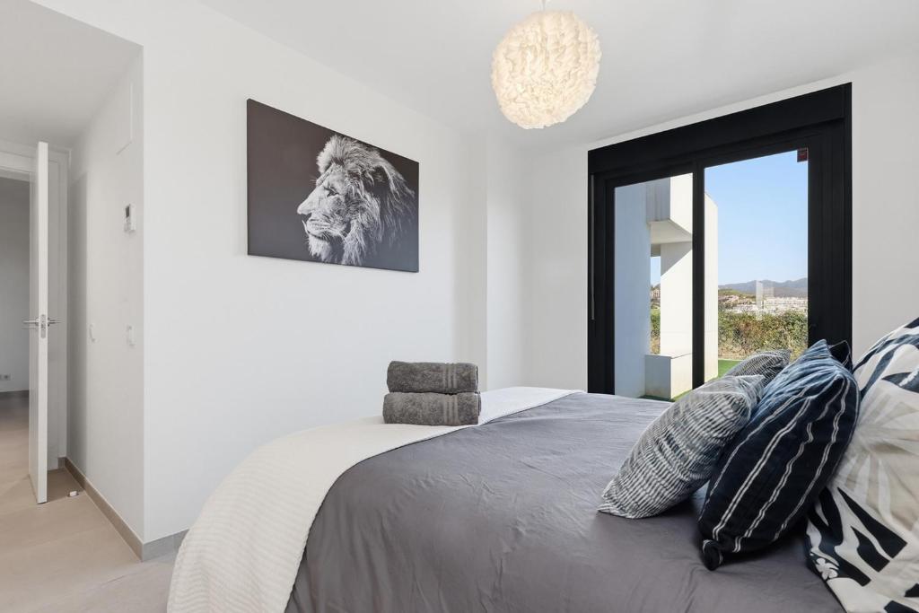 006 Modern 3 Bed Calanova Golf Apartment - 5