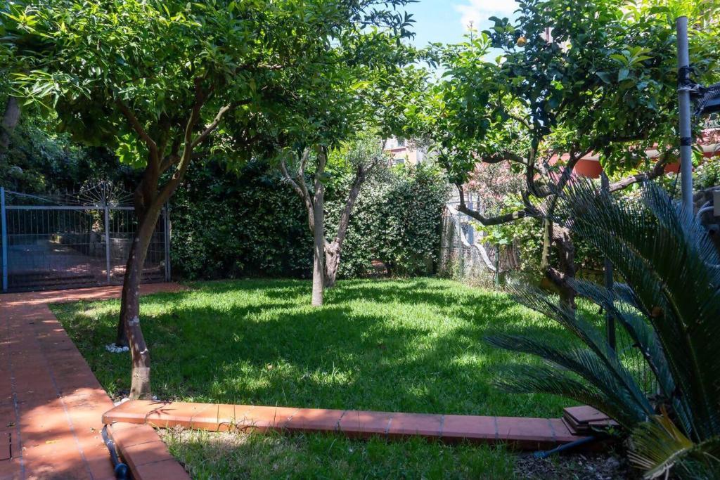 Casa con giardino e ampio terrazzo - A Casa di Ugo - 3