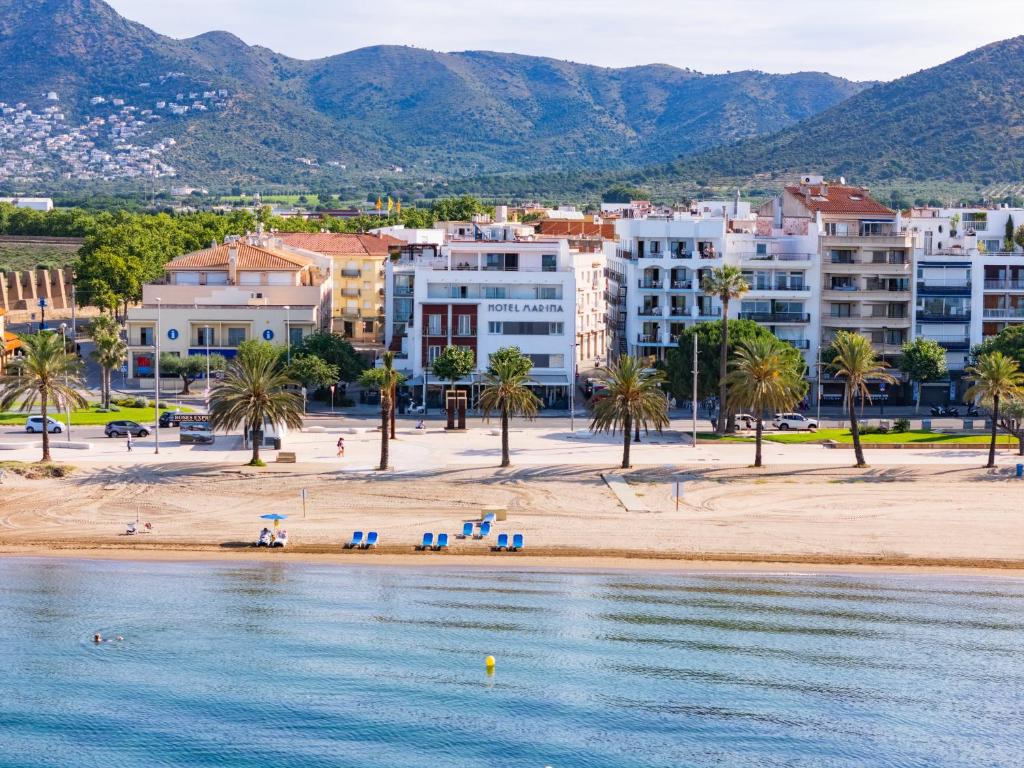 Hotel Marina - 3