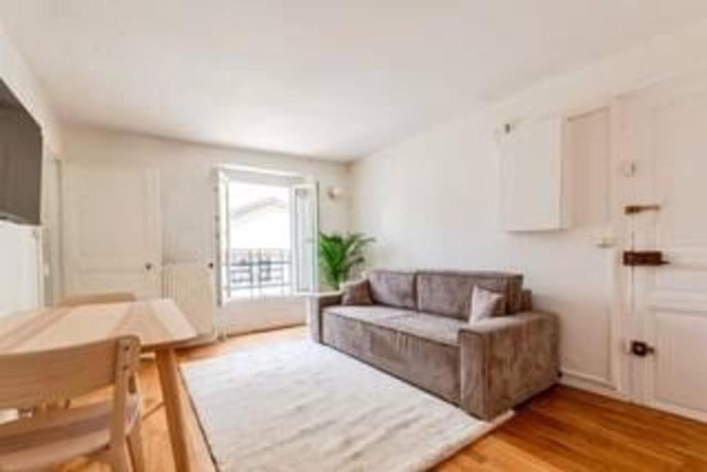 Canal Saint-Martin 10e Appartement lumineux & calme par Mey Agency - 1