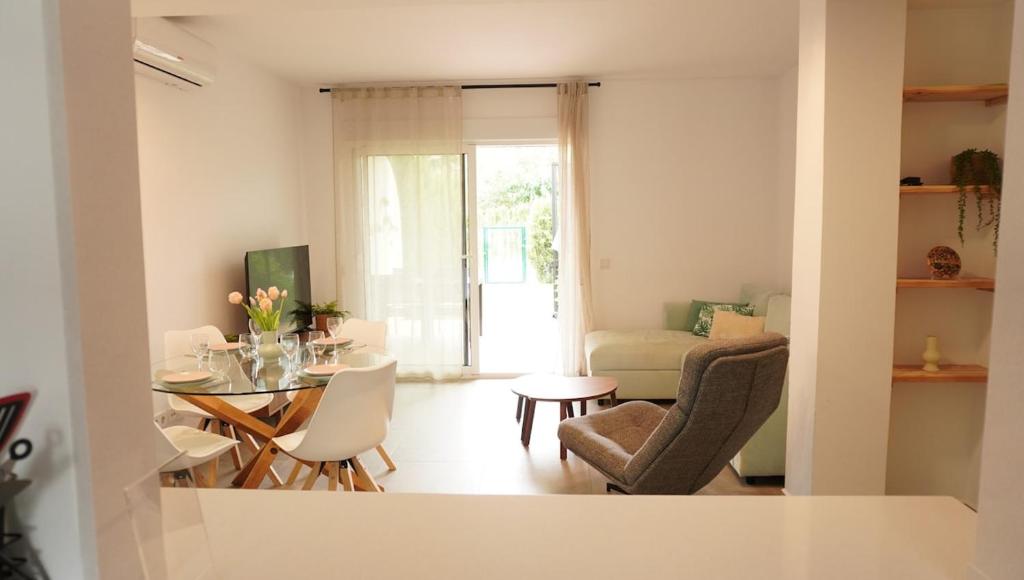 Amazing apartment direct pool acces - 2