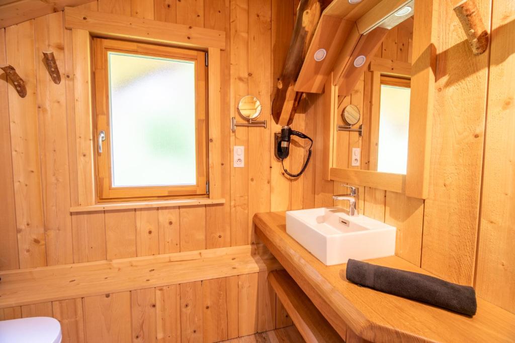 Chalet en rondins, proche des pistes, 8p - 4