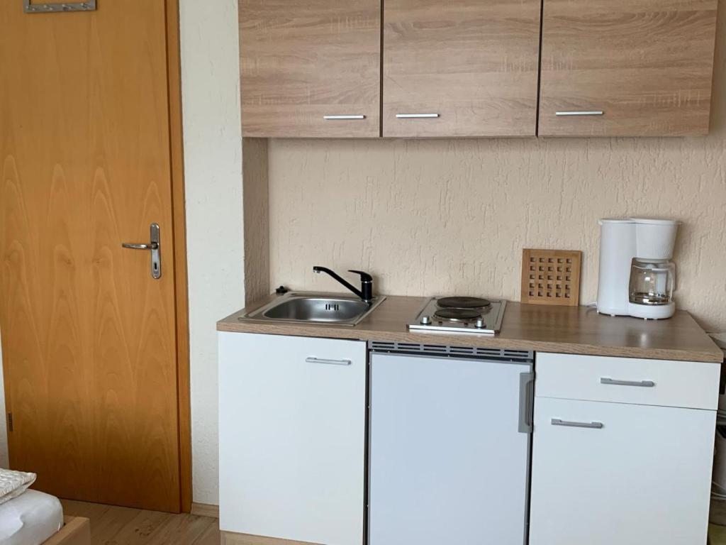 Ferienwohnung "Zirbenduft" im Landhotel Seeg - 5