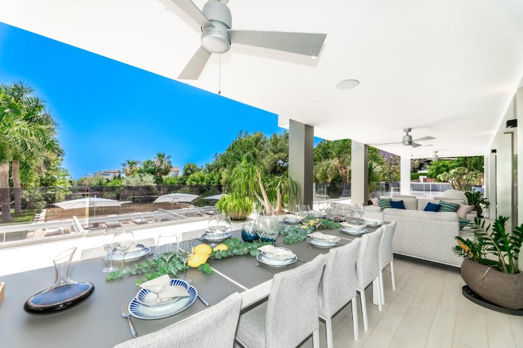 All About Villa Serenity - 5