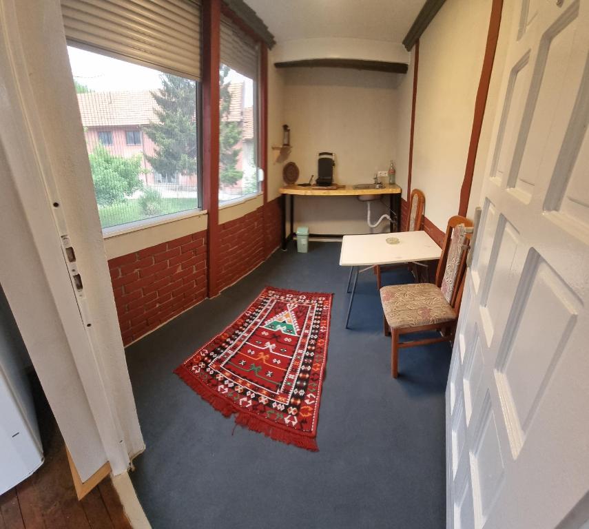 Mini studio 3 - 5