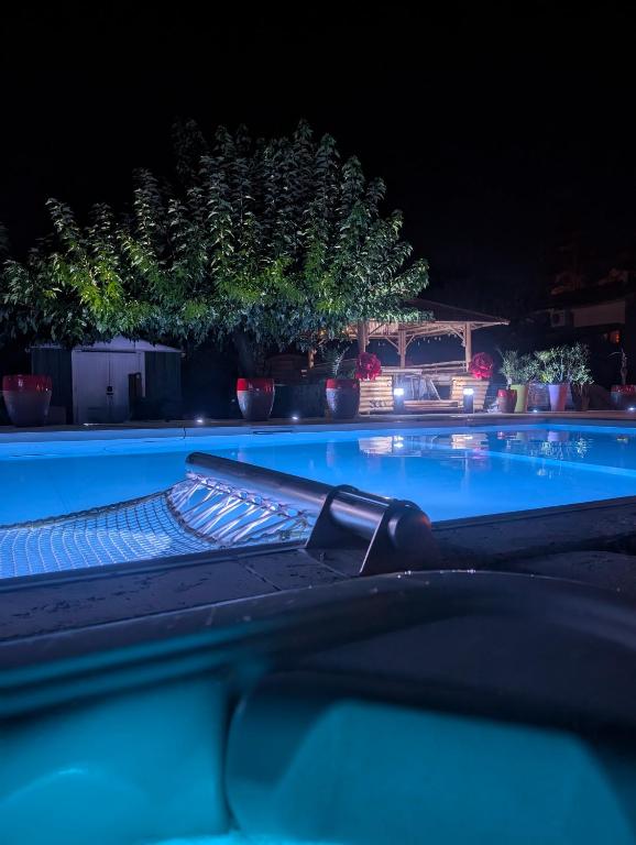 Chic and Chill Guest House, gite romantique Provençal, piscine et spa - 5
