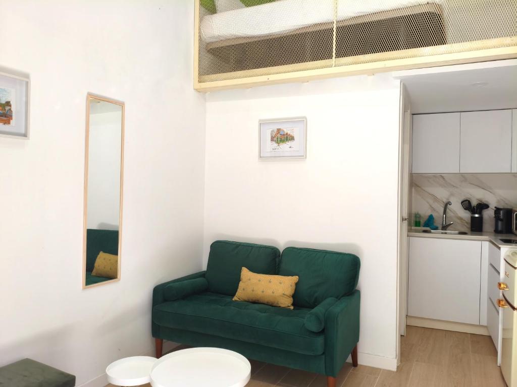 Triana Riverside Studio - 2