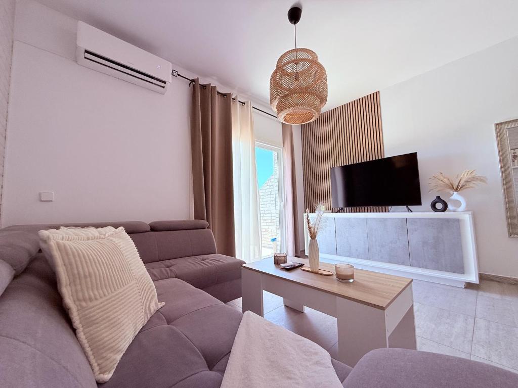 Starfish Home I Modern & Cosy Flat with Private Terrace l Costa del Silencio - 2
