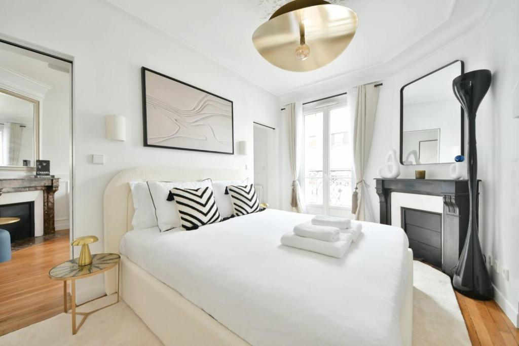 Chic One Bedroom Apartment near République Bastille & Père Lachaise - 1