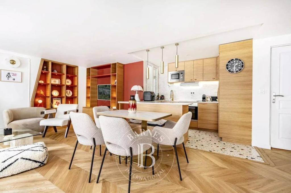 Suite Parisienne d'Exception - Champs-Élysées - 1