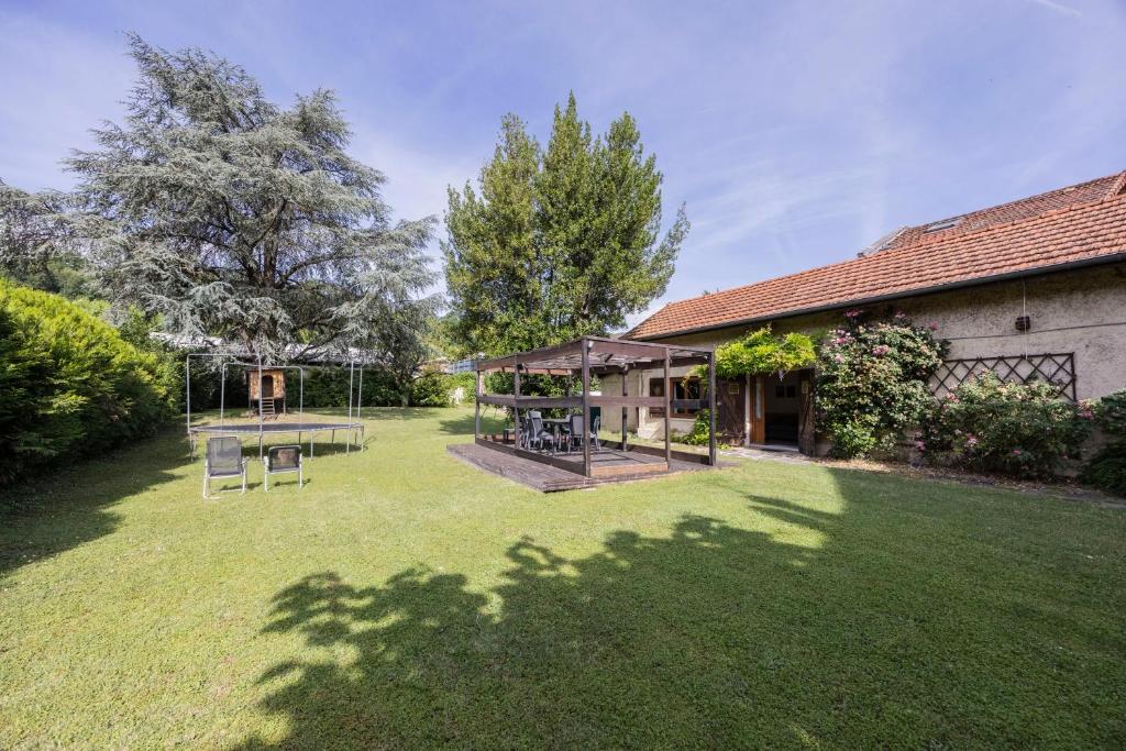Maison chalet au calme avec jardin - 2