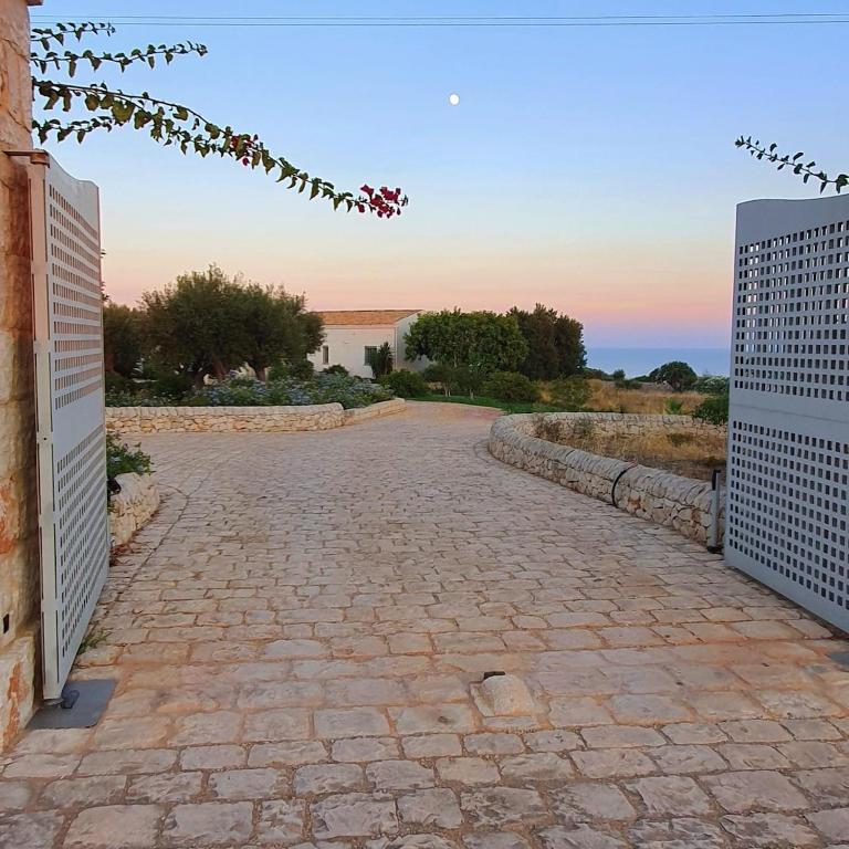 Guest house with pool & sea view, Casa Faro - 2