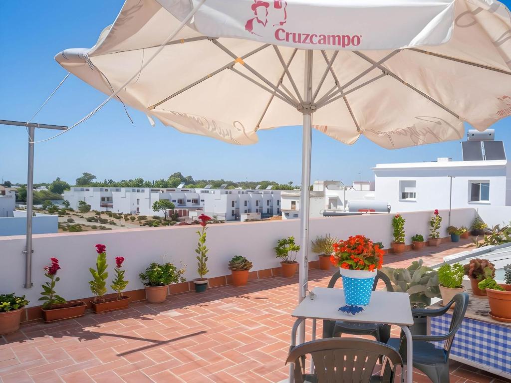 Habitaciones SIN COCINA centro con Aire y Terraza comunitaria - 3