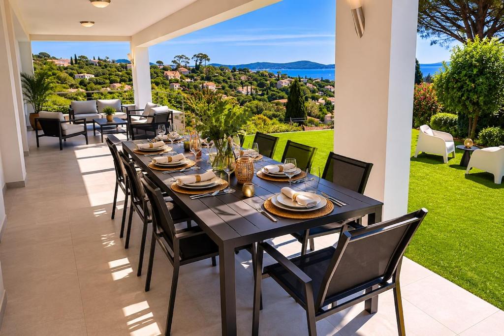 Villa contemporaine avec vue mer panoramique - 4