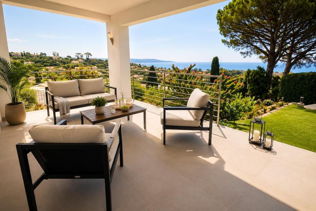 Villa contemporaine avec vue mer panoramique - 5