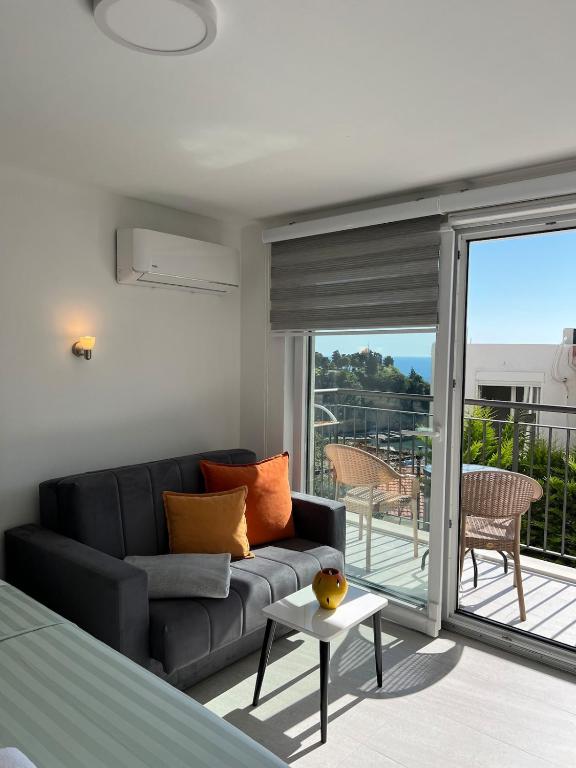 Studio Apartments near the Beach - Ulcinj, Montenegro - 2
