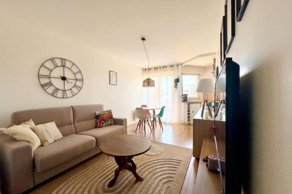 Le BelAir bright with balcony & parking - 2