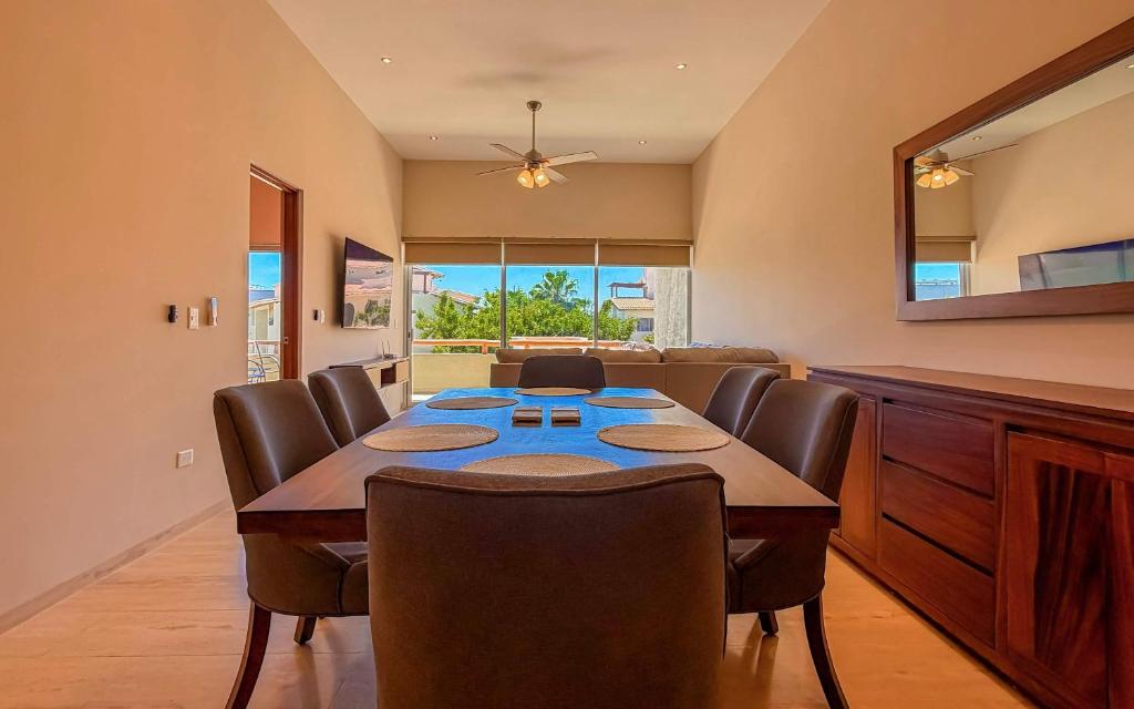 Private Terrace with Views, Pool & Gym Access - 3