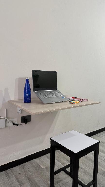 Aparta Estudio Comodo - 3