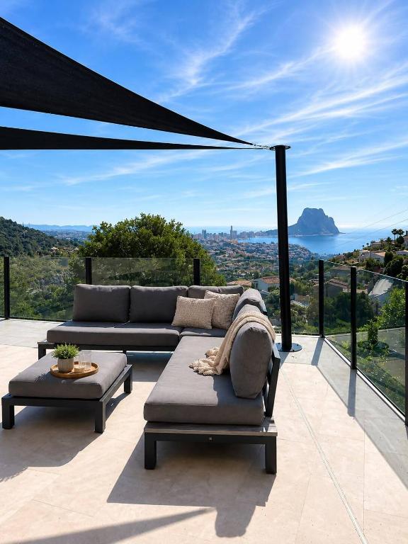 Luxury Villa with Mediterranean and Calpe City - 1