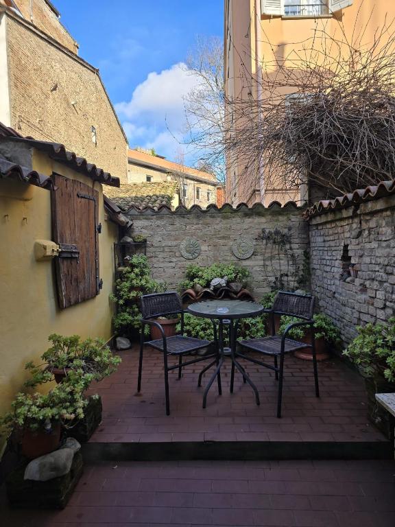 Casa con patio, Alto Giardino - 1