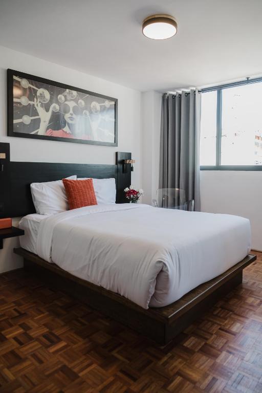 Modern 3BR Duplex in the Heart of Roma - 2
