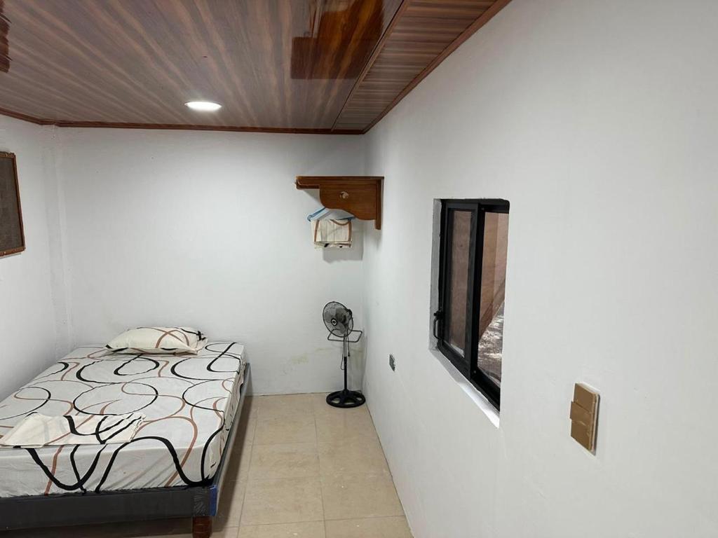 Analaura Home - 4