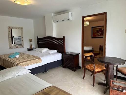 Maliah Hotel Beach club - 5
