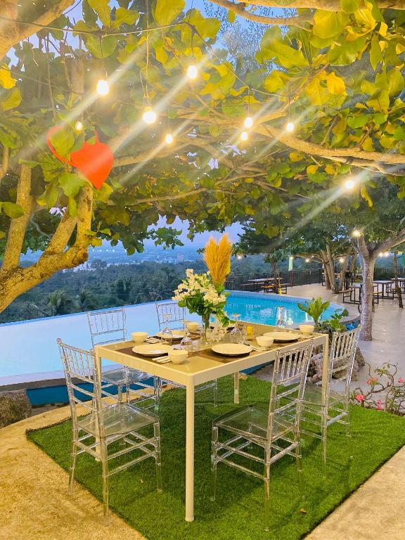 Castle View Hotel Samal
