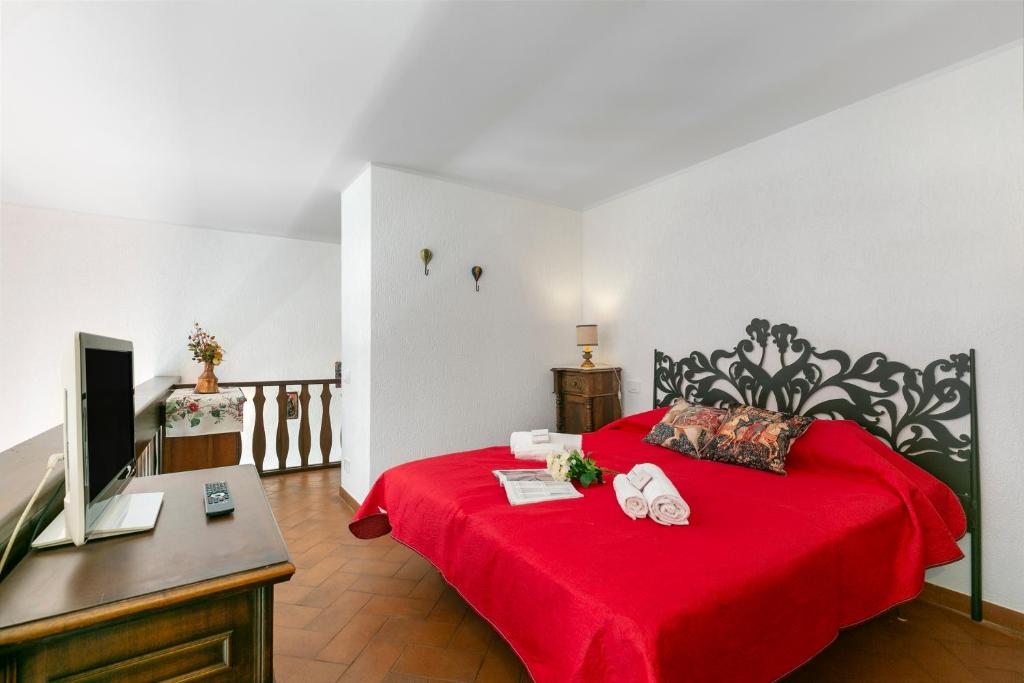 Albert's Castle Apt by Lake Maggiore - Happy Rentals - 5