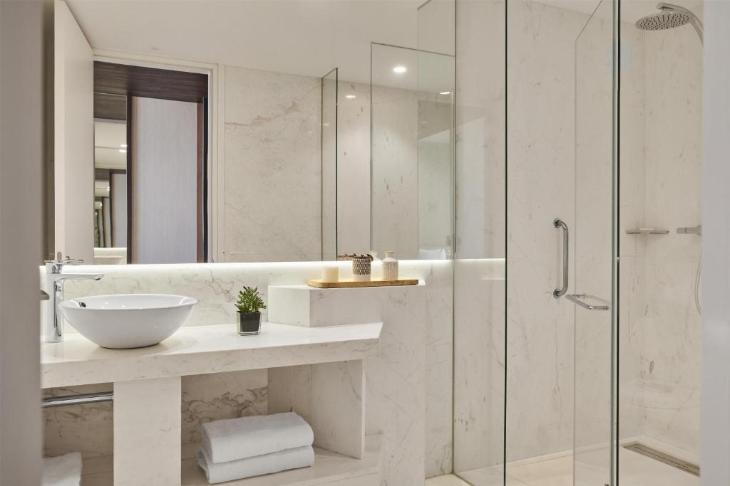 Hyatt Centric Gran Via Madrid - 3
