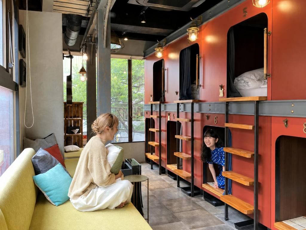 Shared lounge/TV area
