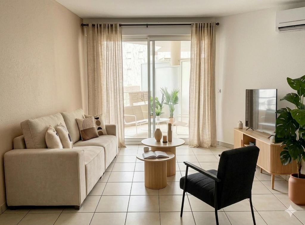 T3 climatisé avec terrasse et parking couvert à Sète - 1