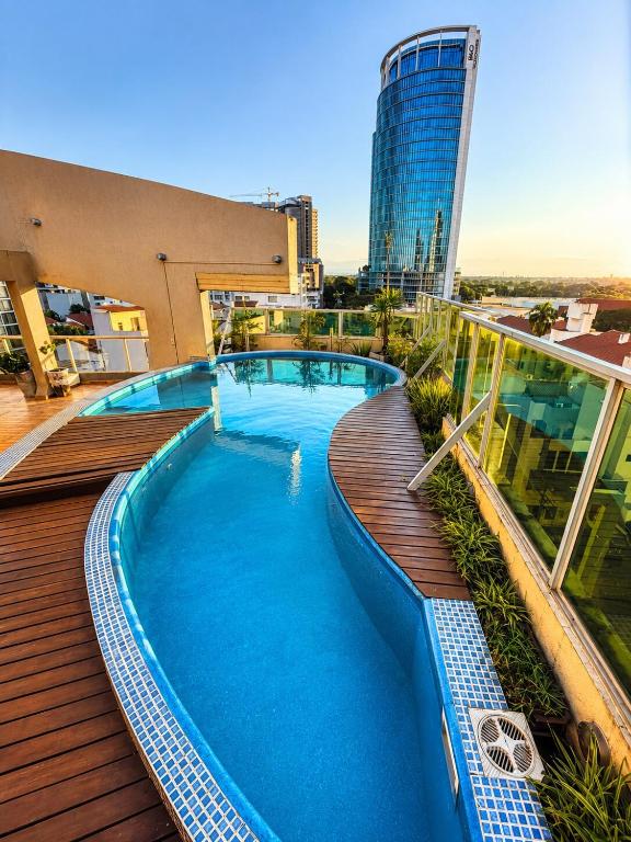 Premium 2-Bedroom Apartment with Parking - 1