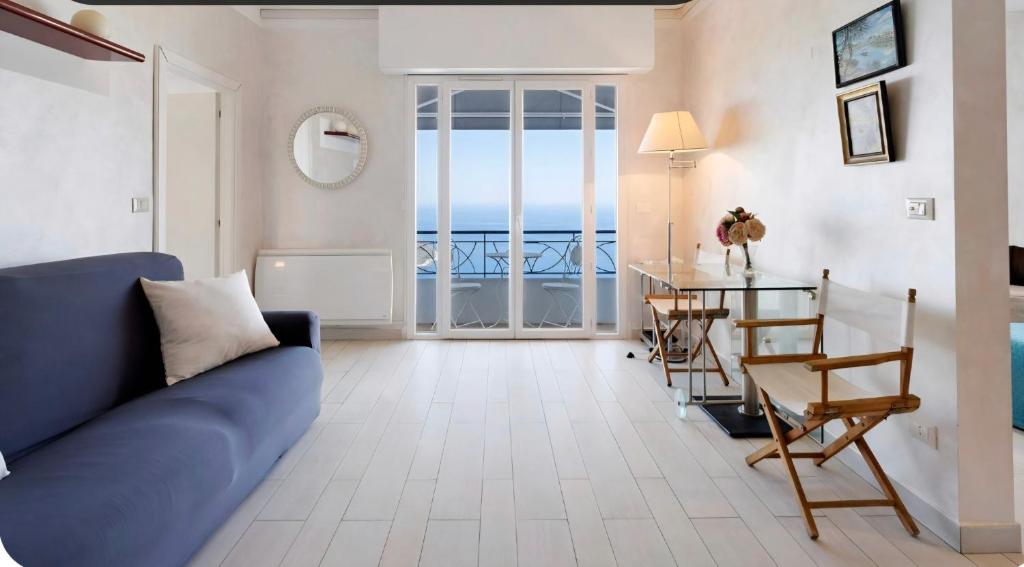 Loft sea view close to Monaco - 1