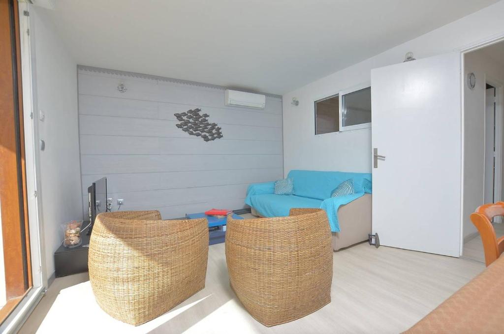Aubanel, appartement T2 proche centre et plage, 5 couchages, climatisé. - 2