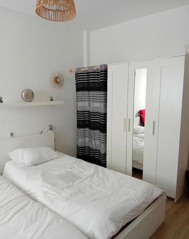 Charmant studio climatisé au 1er étage en centre ville - 3