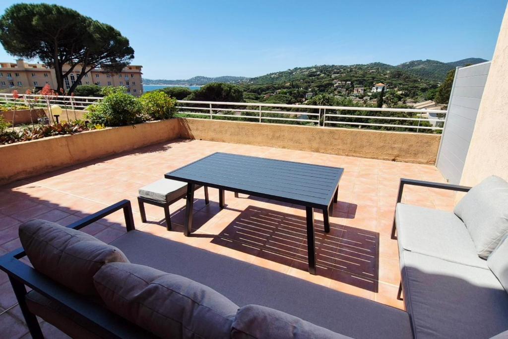 Appartement avec Vue Mer Piscine et Calme Absolu - 2