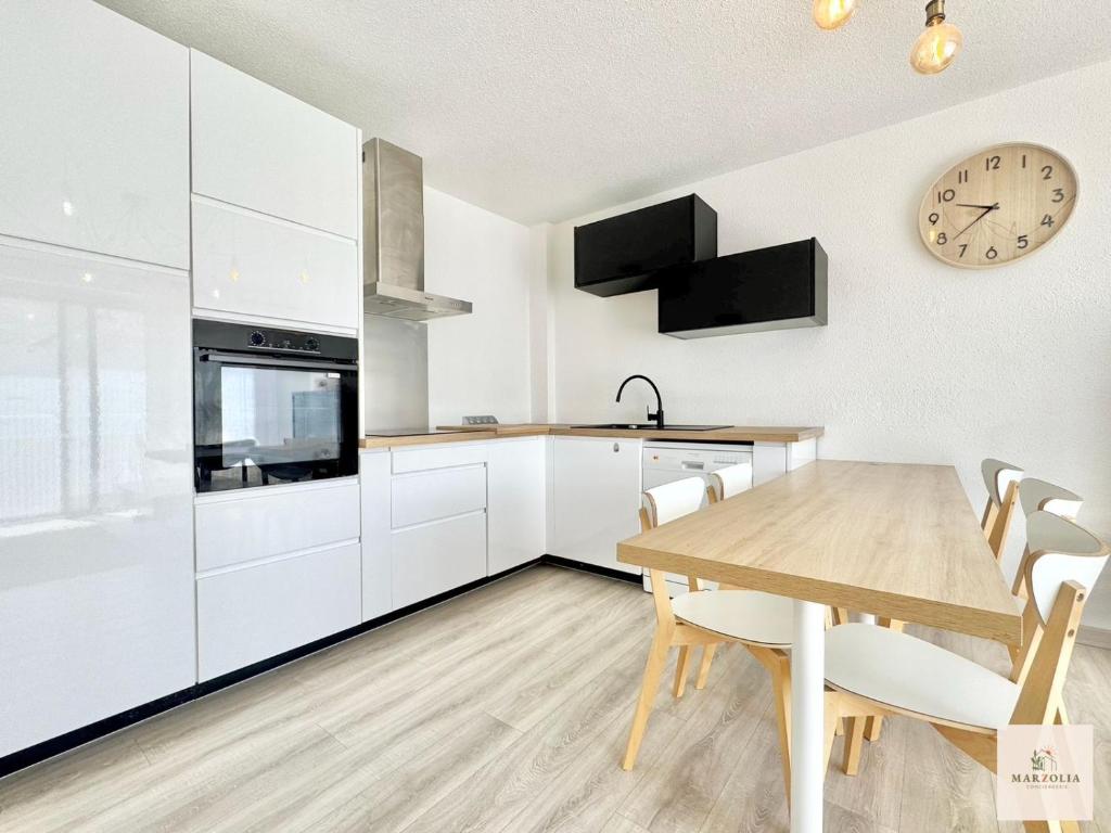 T3 Lumineux - Proche plage, Parking Privé - 6 pers - 2