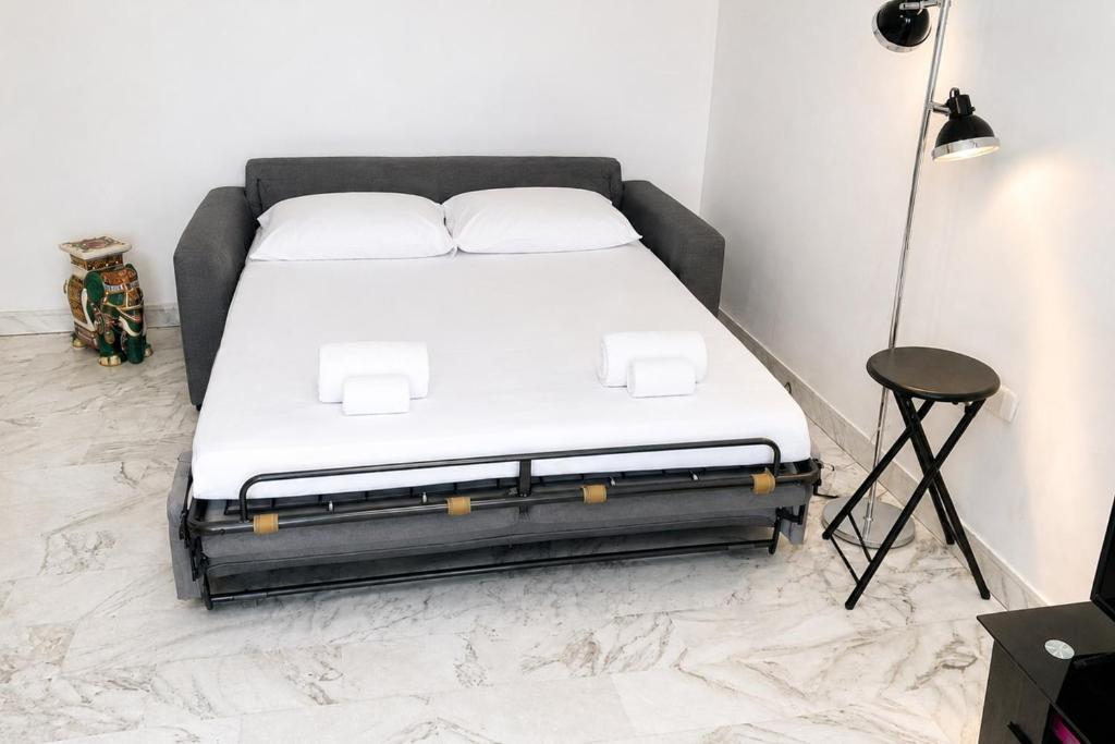 Amazing studio in Juan les Pins with a large terrasse parking - 5