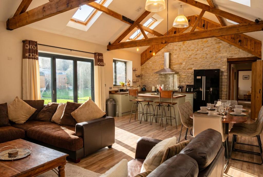 Lynwood Barn - pet-friendly barn conversion in Midsomer Norton